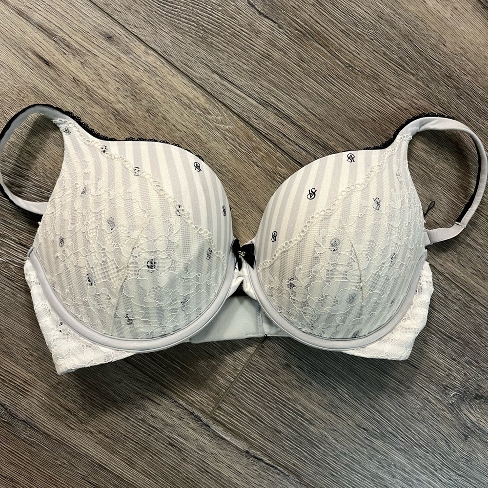 Body by Victoria’s Secret 34DD